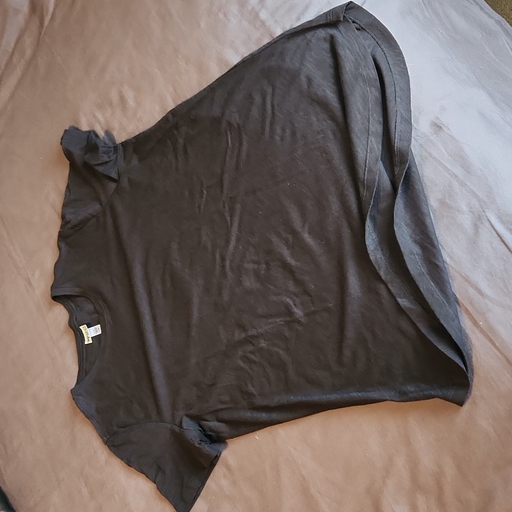 Ladies Black Bow tshirt, size Large